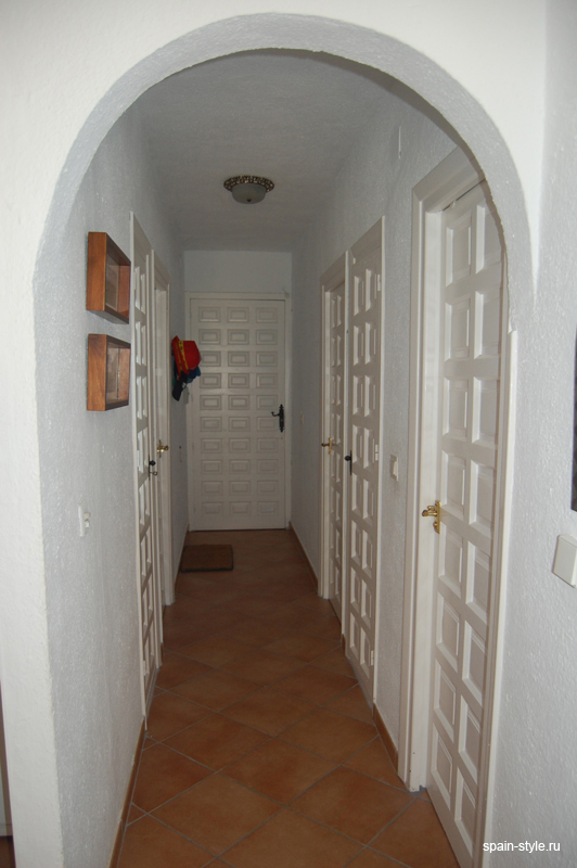 Seaview apartment for sale in Almuñecar, the hallway 