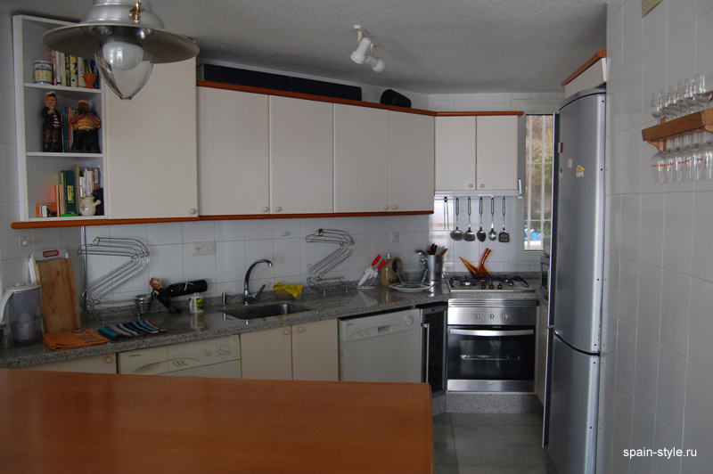 Seaview apartment in Almuñecar , kitchen