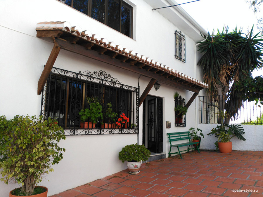 Seaview  apartment for rent in Almuñecar, Yard