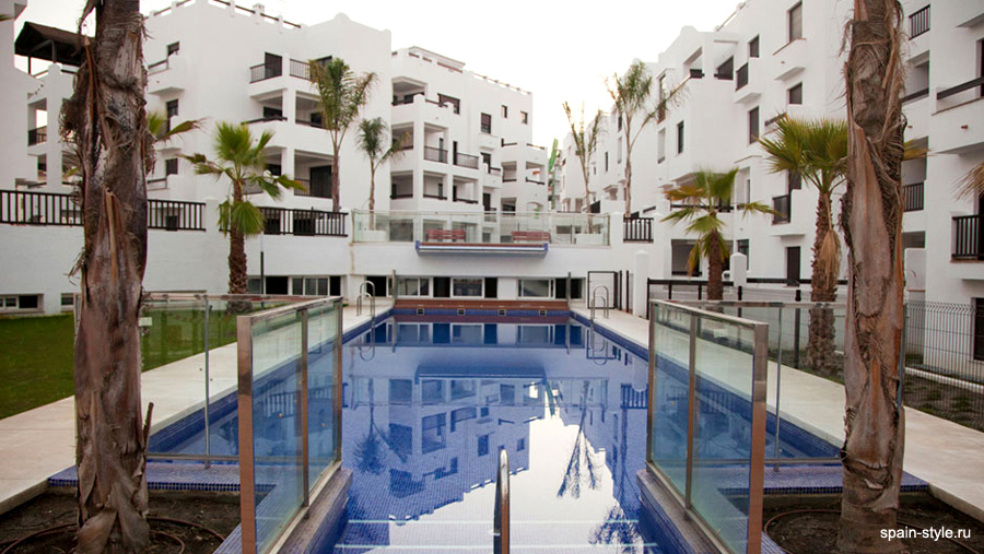 Piscina exterior, Apartamentos nuevos en Salobreña, Granada