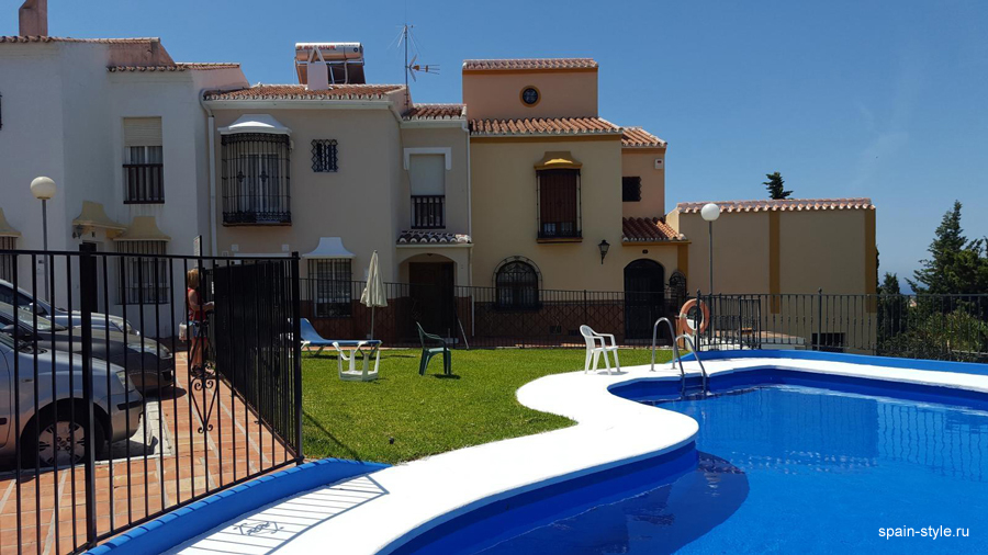 Seaview townhouse for sale in Nerja 