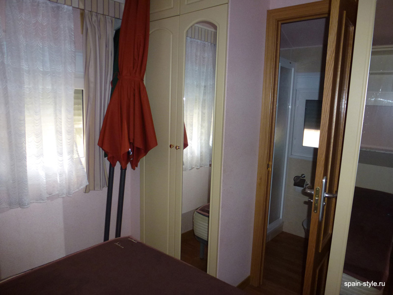 Fitted wardrobes, Small country house in the mountain in  Nerja 