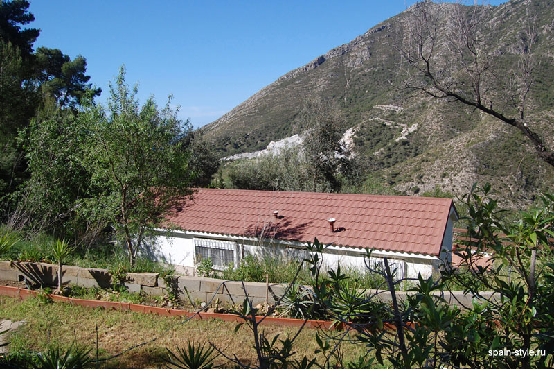  Small country house in the mountain in  Nerja 