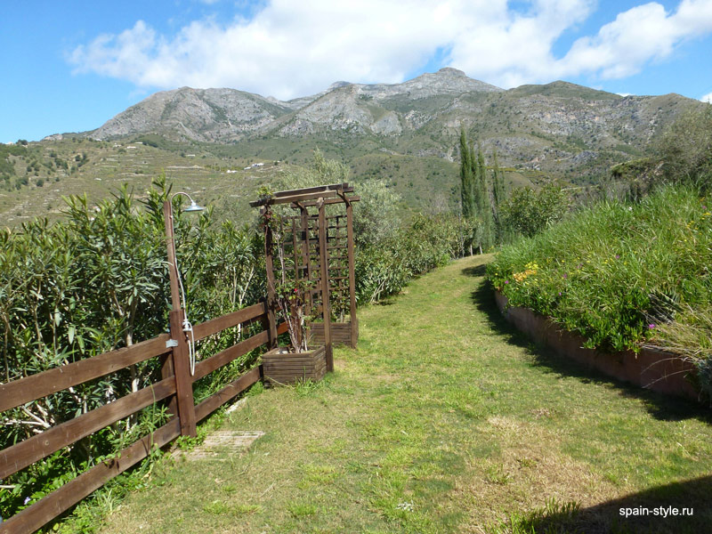  Mountain views,  Small country house in the mountain in  Nerja