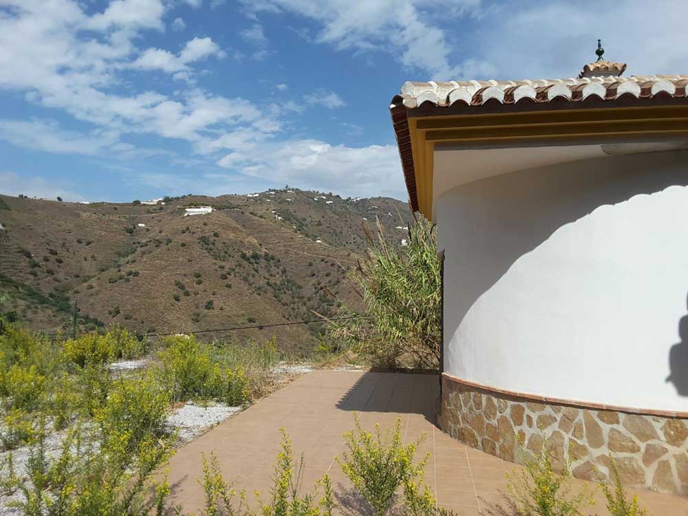 Mountain country house for sale  in Torrox