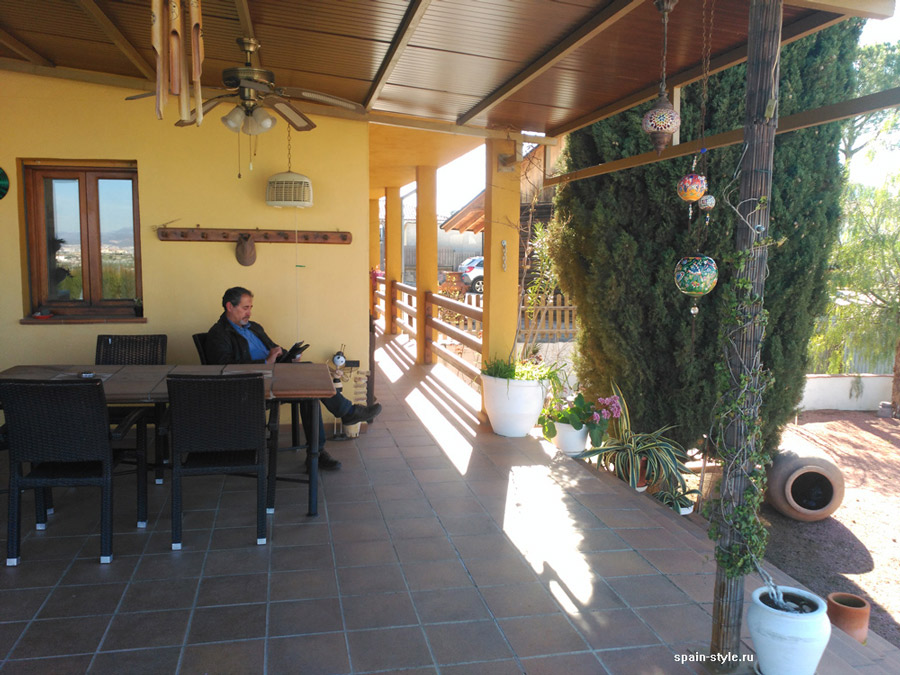 Терраса, Загородная вилла  в Гранаде - туристический бизнес  