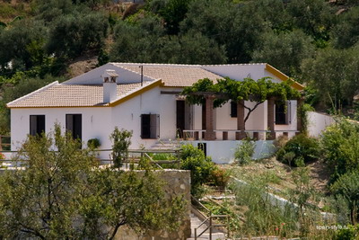 Country  house  with pool  in Malaga 