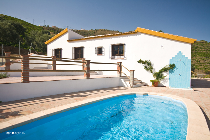  Casa rural con piscina en  Málaga, la piscina 