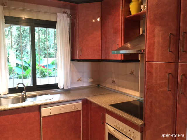  Kitchen, Apartment for rent in  Marbella 