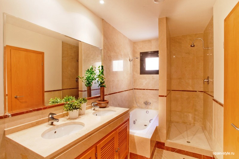 Ванная комната, Элитные апартаменты от застройщика  в Пуэрто Банусе