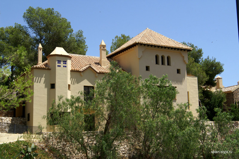 Vista desde exterior, Villa en Cerro Gordo,   Almuñécar