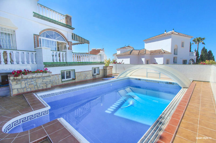 Piscina, Alquiler turístico de chalet en Nerja, cerca de playa Burriana