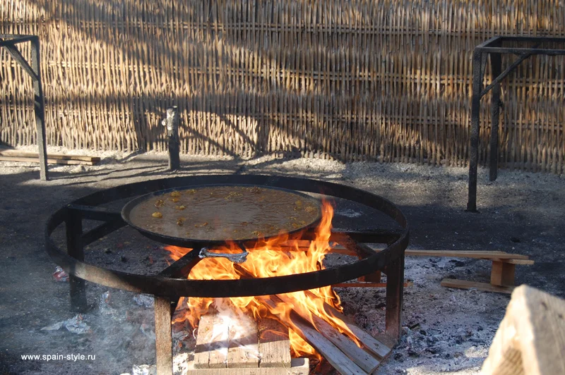 Paella en la playa de Burriana