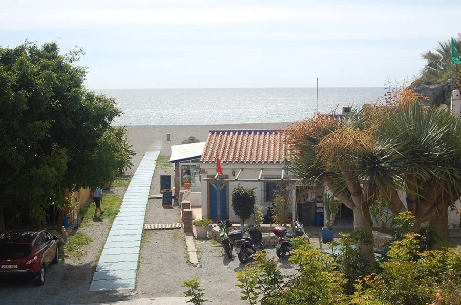 El camino a la playa