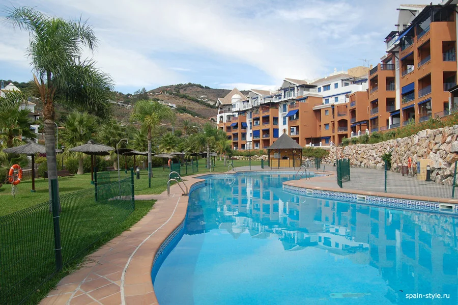 Piscina en urbanización