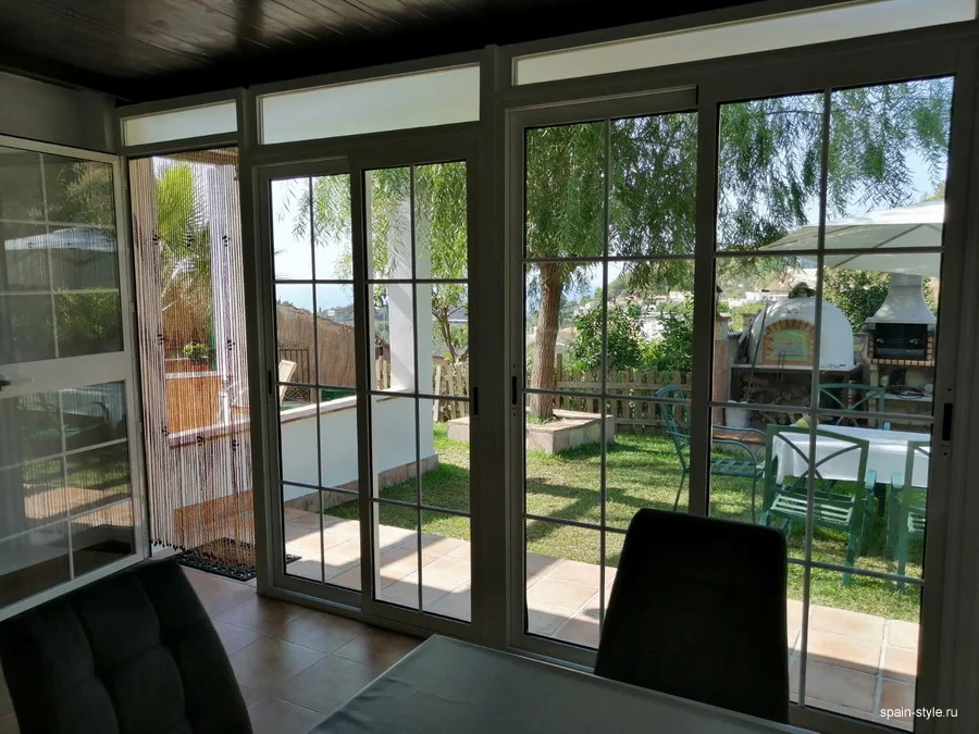 Salón con acceso a la terraza