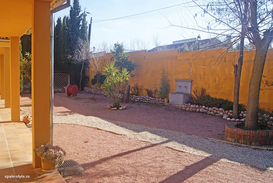 Una fuente en la pared