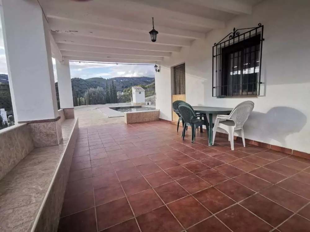 Terraza con vista a la montaña