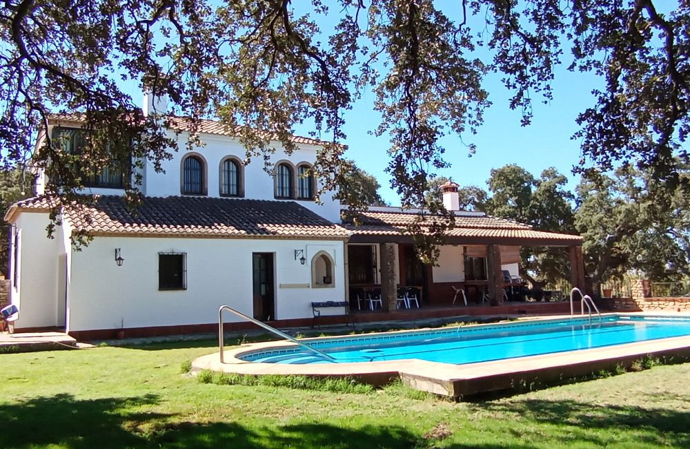 Stunning estate in the mountains of Málaga with exceptional commercial potential