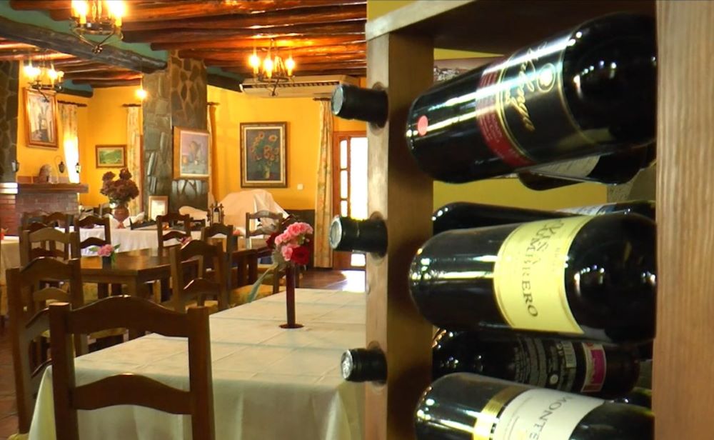 Винная стойка в ресторане
